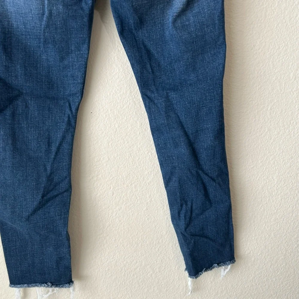 Abercrombie & Fitch Harper Ankle Jean Medium Indigo Distressed Size 24 Short OOs